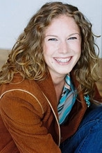 Ảnh diễn viên Emily Andrews